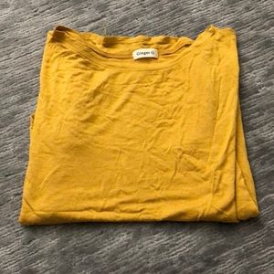 Flowy yellow blouse!😮😮